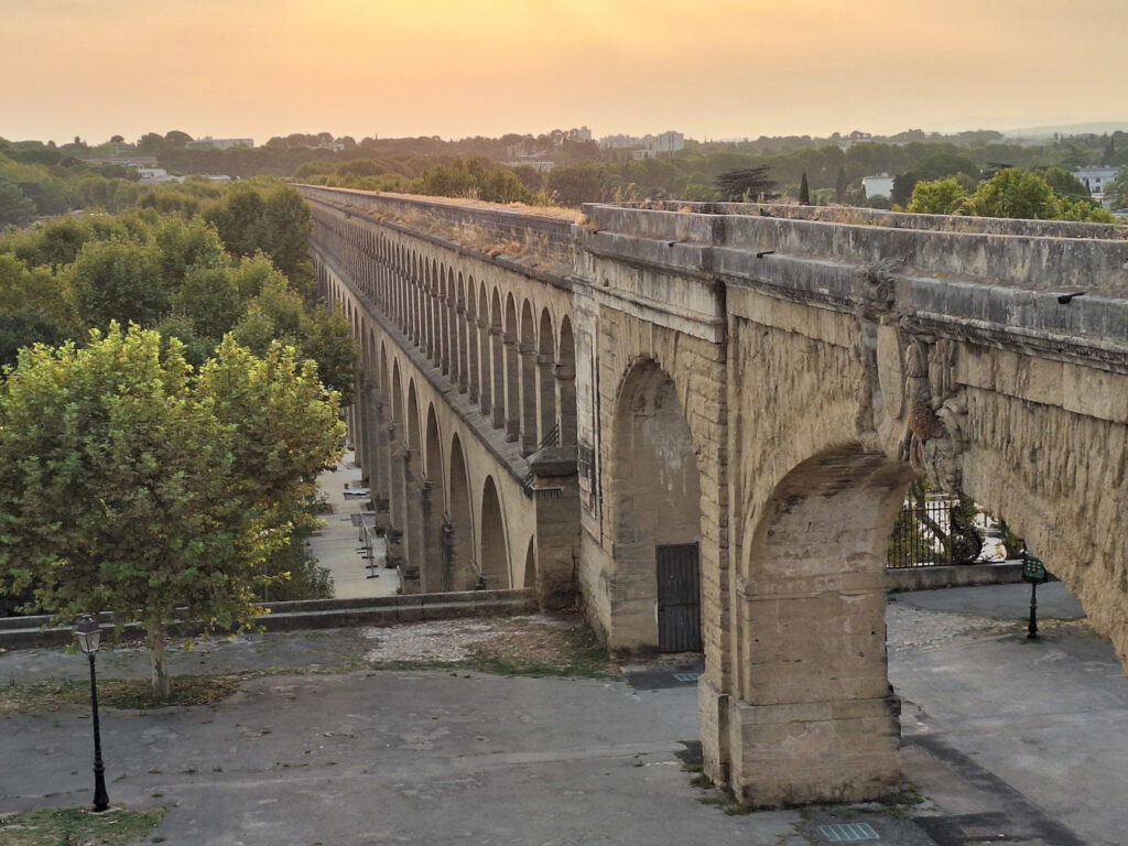 Acquedotto Saint-Clement